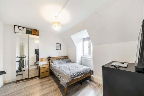 2 bedroom flat for sale, Stamford Hill, London N16