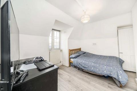 2 bedroom flat for sale, Stamford Hill, London N16