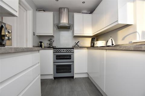 3 bedroom semi-detached house for sale, Topcliffe Avenue, Morley, Leeds, West Yorkshire