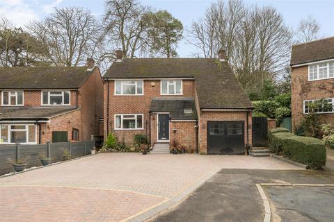 4 bedroom detached house for sale - Trapham Road, Maidstone