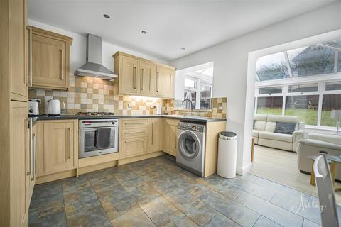 3 bedroom end of terrace house for sale, Cwrt Merlyn, Parc Gwernfadog, Morriston, Swansea