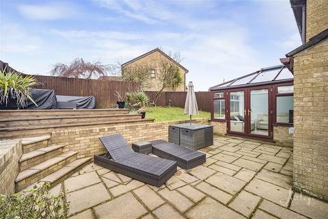 3 bedroom end of terrace house for sale, Cwrt Merlyn, Parc Gwernfadog, Morriston, Swansea