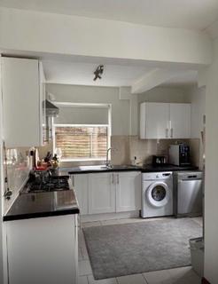 3 bedroom house to rent, Loughborough Road, Nottingham NG2