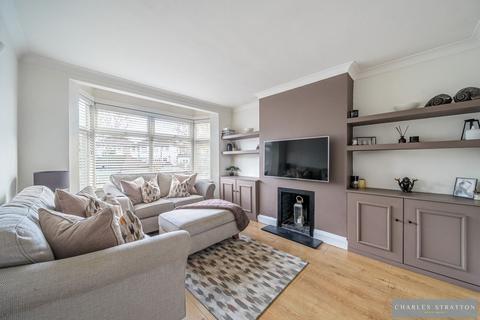 3 bedroom maisonette for sale, Lodge Avenue, Gidea Park