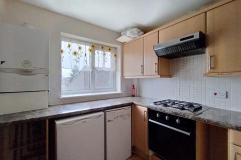 2 bedroom flat for sale, 13 Claire Court, Springfield Road, Cheshunt, Waltham Cross, Hertfordshire, EN8 8TD