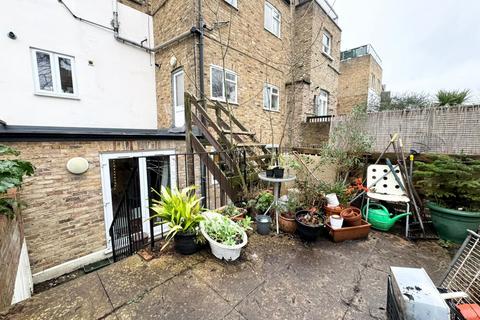 1 bedroom flat to rent, Hanley Road, Finsbury Park