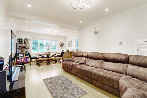 3 bedroom semi-detached house for sale, Northwood Avenue, Purley CR8