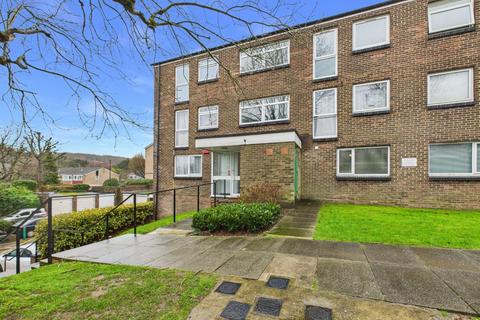 1 bedroom flat for sale, Templar Court, Woodpecker Mount, Pixton Way, Croydon