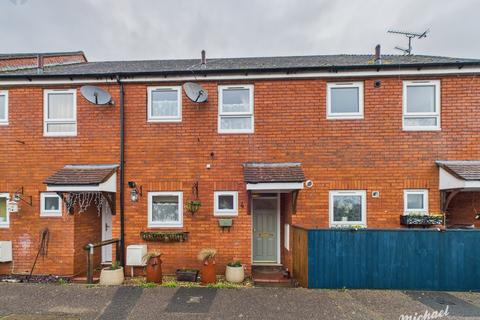 2 bedroom terraced house for sale, Warmstone Close, Waddesdon