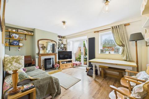 2 bedroom terraced house for sale, Warmstone Close, Waddesdon