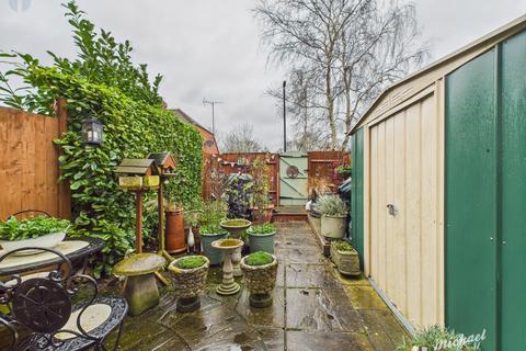 2 bedroom terraced house for sale, Warmstone Close, Waddesdon