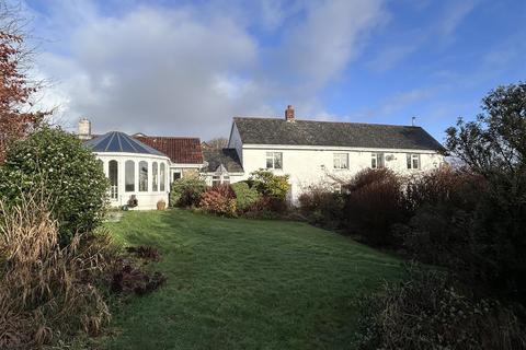 6 bedroom detached house for sale, Near Brayford