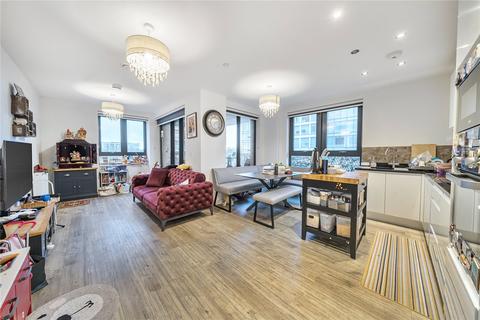 3 bedroom apartment for sale, Lakeside Drive, London