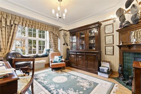 4 bedroom end of terrace house for sale, Ellerton Road, London, SW18