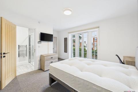 undefined, 31 Kingsholm Road, Gloucester GL1