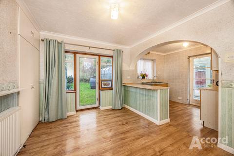 3 bedroom semi-detached house for sale, Trescoe Gardens, Romford, RM5