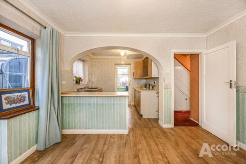 3 bedroom semi-detached house for sale, Trescoe Gardens, Romford, RM5