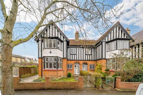 6 bedroom semi-detached house for sale - Heathfield Road, London W3