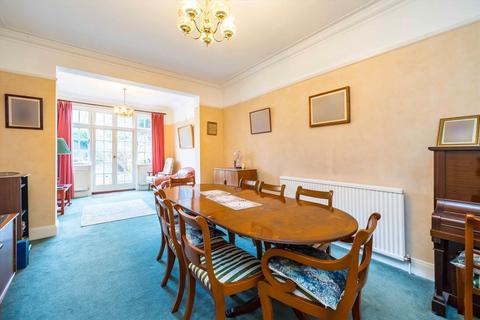 undefined, Heathfield Road, London W3