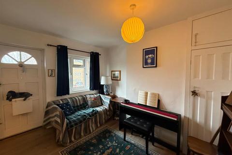 1 bedroom flat to rent, Albany Road, London