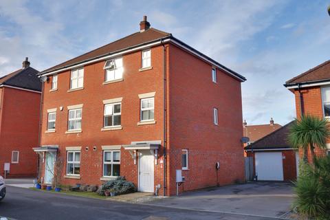 4 bedroom semi-detached house for sale, Romsey
