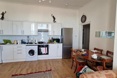 2 bedroom apartment to rent, 108 Marine Parade, Worthing