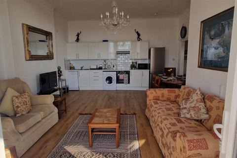 2 bedroom apartment to rent, 108 Marine Parade, Worthing