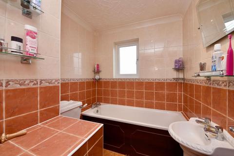 undefined, Russells Ride, Waltham Cross EN8