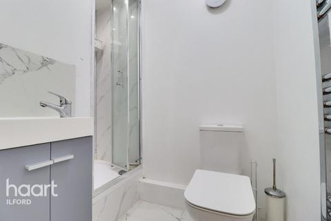 1 bedroom apartment to rent, Ripon Gardens, ILFORD