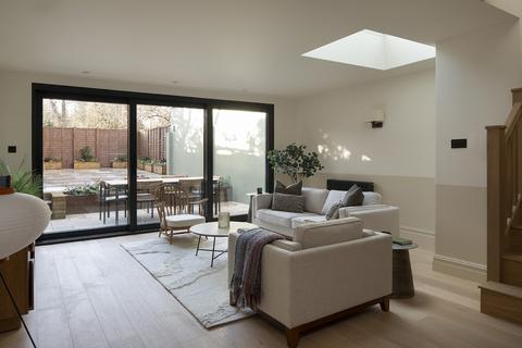 2 bedroom flat for sale, Forest Hill Road, London, SE22