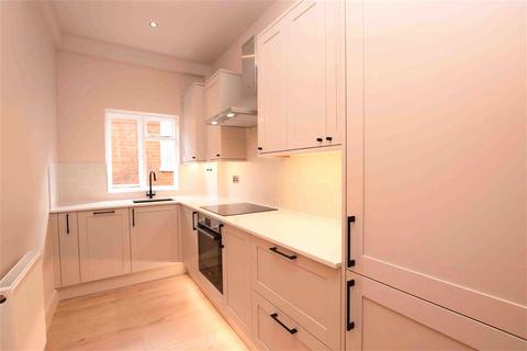 undefined, Glamorgan Road, Hampton Wick