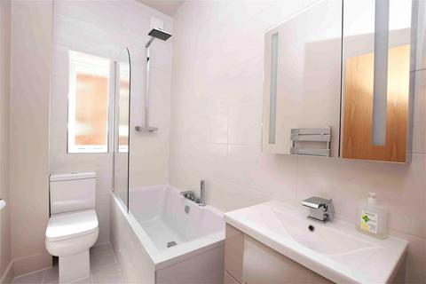 undefined, Glamorgan Road, Hampton Wick