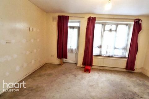3 bedroom apartment for sale, Vincent Street Canning Town, London