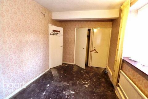3 bedroom apartment for sale, Vincent Street Canning Town, London