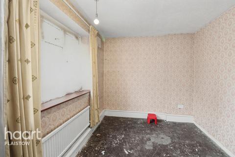 3 bedroom apartment for sale, Vincent Street Canning Town, London