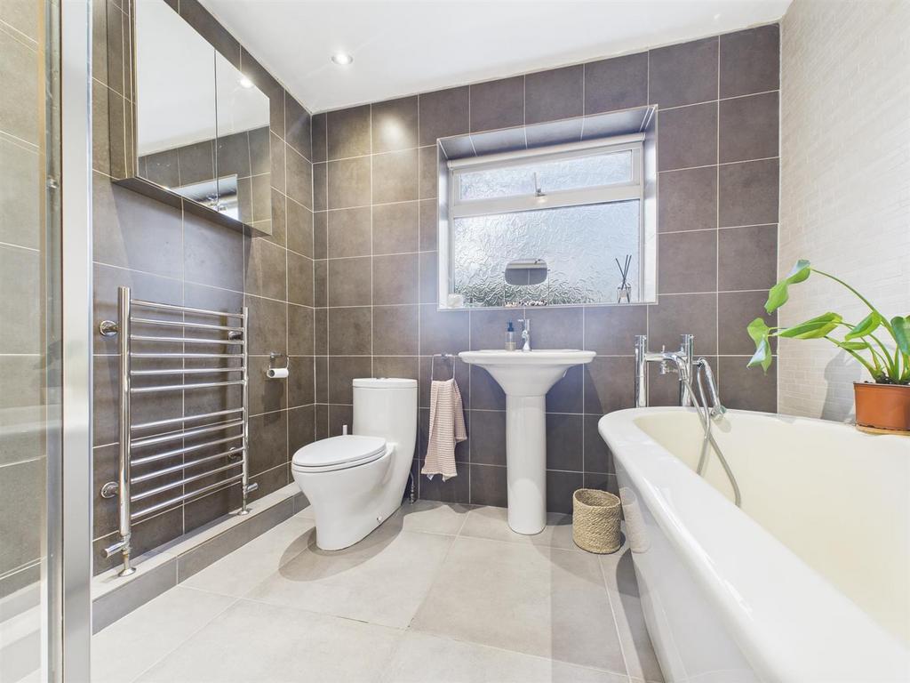 Bath 3.jpg