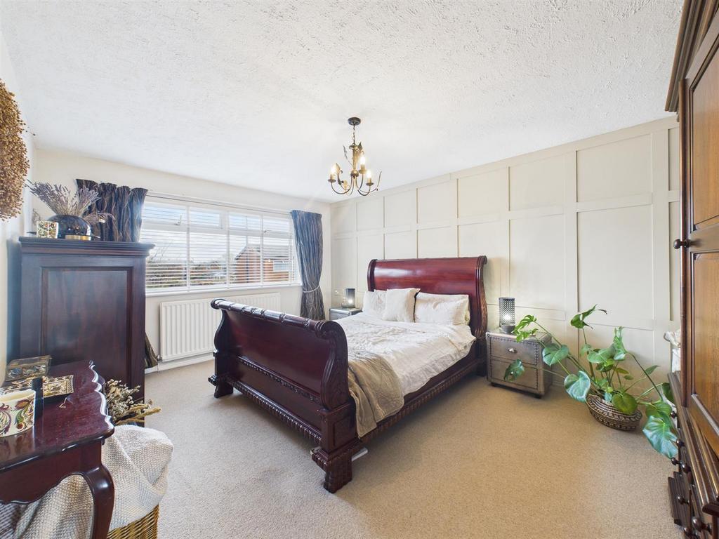 Bed 1 - 1.jpg