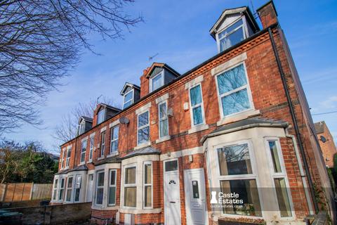 3 bedroom end of terrace house for sale, Lower Road, Beeston, NG9