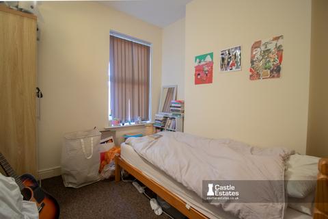 3 bedroom end of terrace house for sale, Lower Road, Beeston, NG9