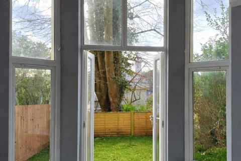 1 bedroom apartment to rent, 20 Hartley Avenue Flat 1