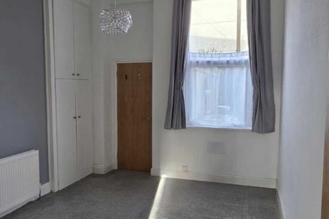 1 bedroom apartment to rent, 20 Hartley Avenue Flat 1