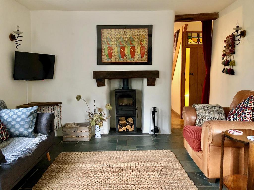 Bridge cottage - lounge 1.jpeg