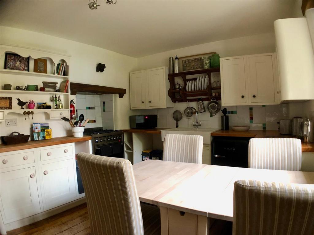 Bridge cottage - kitchen 4.jpeg