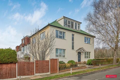 5 bedroom detached house for sale - Parkway, Raynes Park, London, SW20