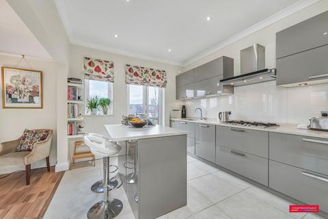 undefined, Parkway, Raynes Park, London, SW20