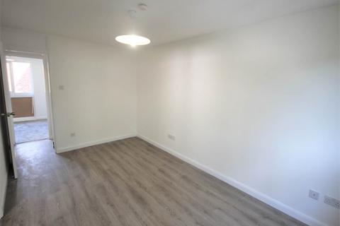 1 bedroom flat to rent, Malcolm Court, Romford Road, Forest Gate
