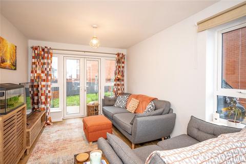 2 bedroom semi-detached house for sale, Blakeney Drive, Bromsgrove, Worcestershire, B61