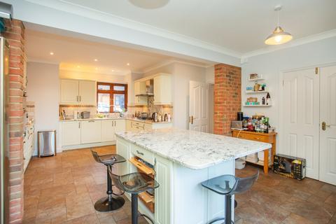 5 bedroom detached house for sale, Dane Road, Margate, CT9