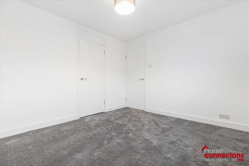 Bedroom Two (2)