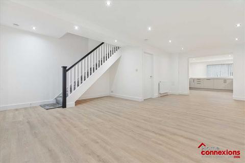 3 bedroom terraced house for sale, Glen Moriston, St Leonards, EAST KILBRIDE